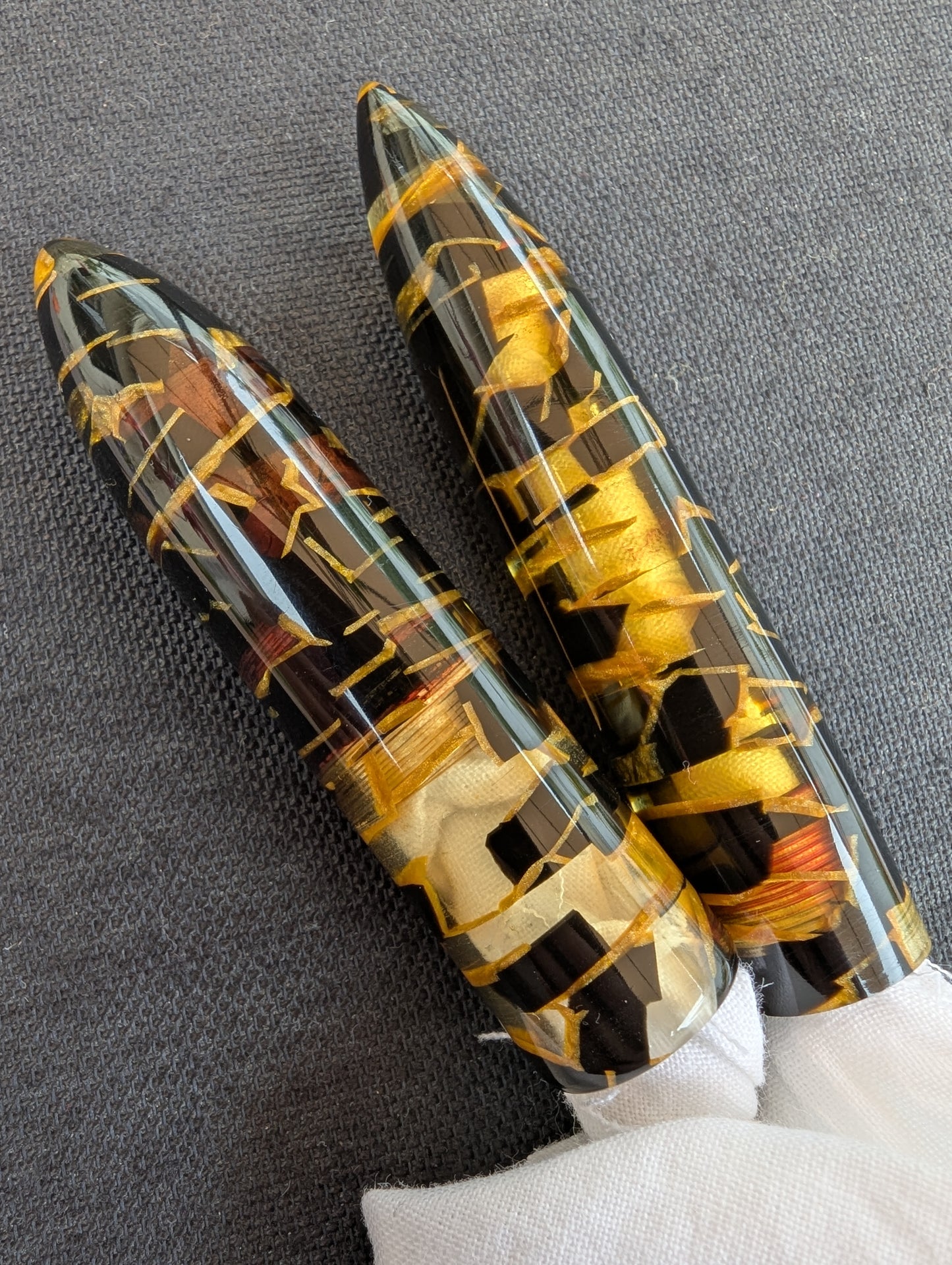 Mora Stylos Oldwin Classic in OMAS Black Lucens celluloid