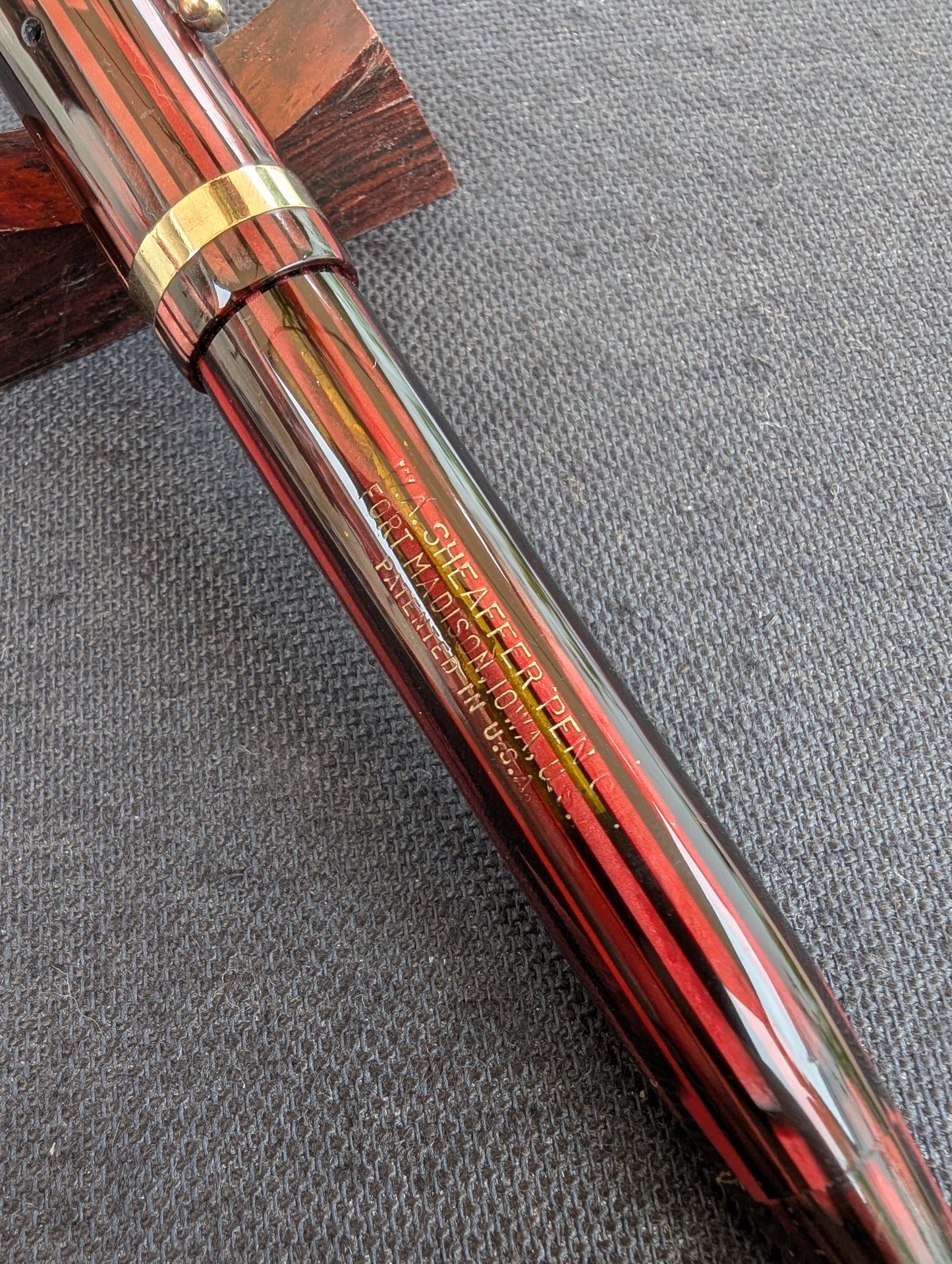 1941 Carmine Sheaffer Balance Statesman - fine point