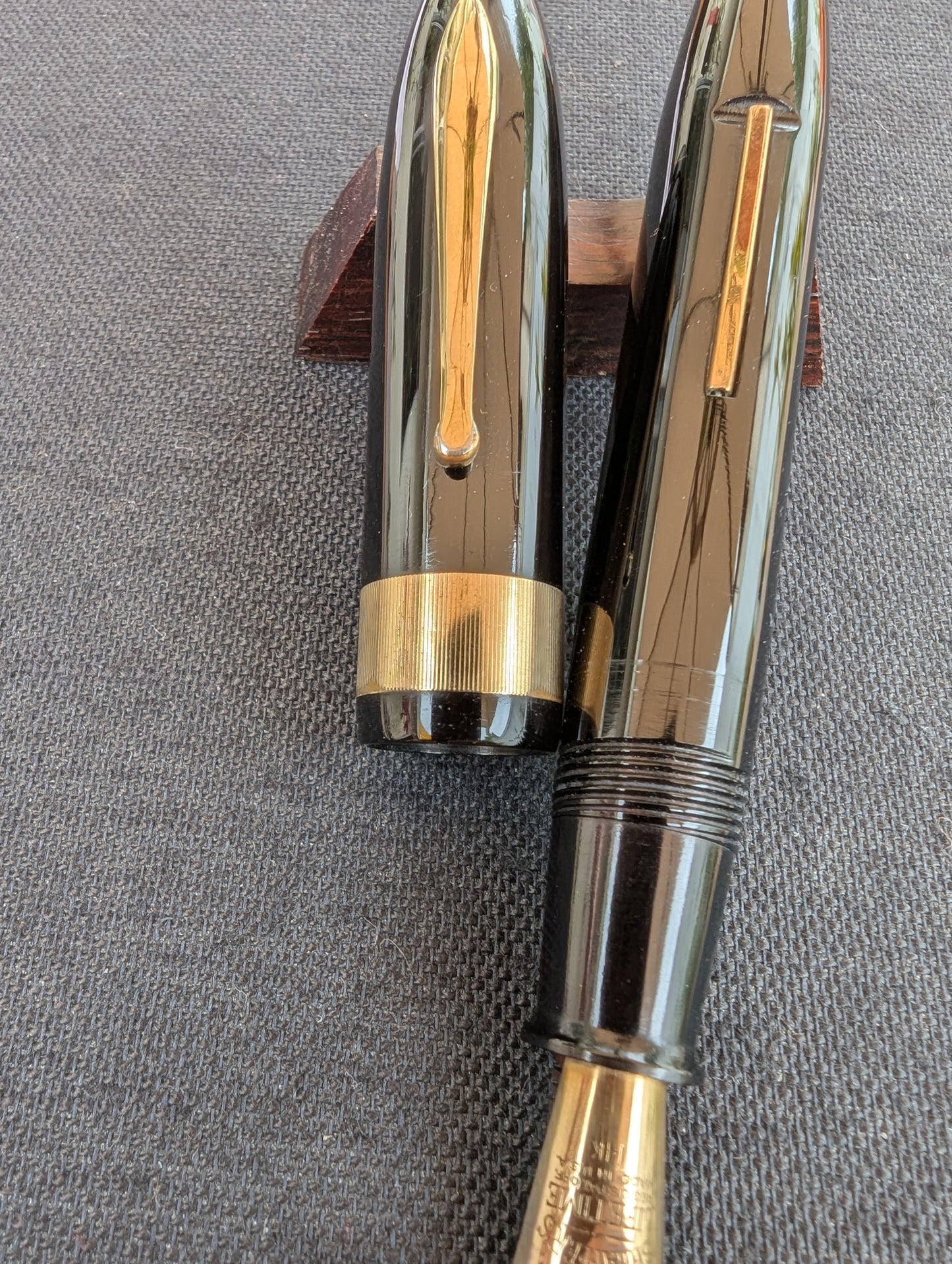 1936 Black Sheaffer Balance "Premier" Deluxe pen - lever filler - XF point - hidden