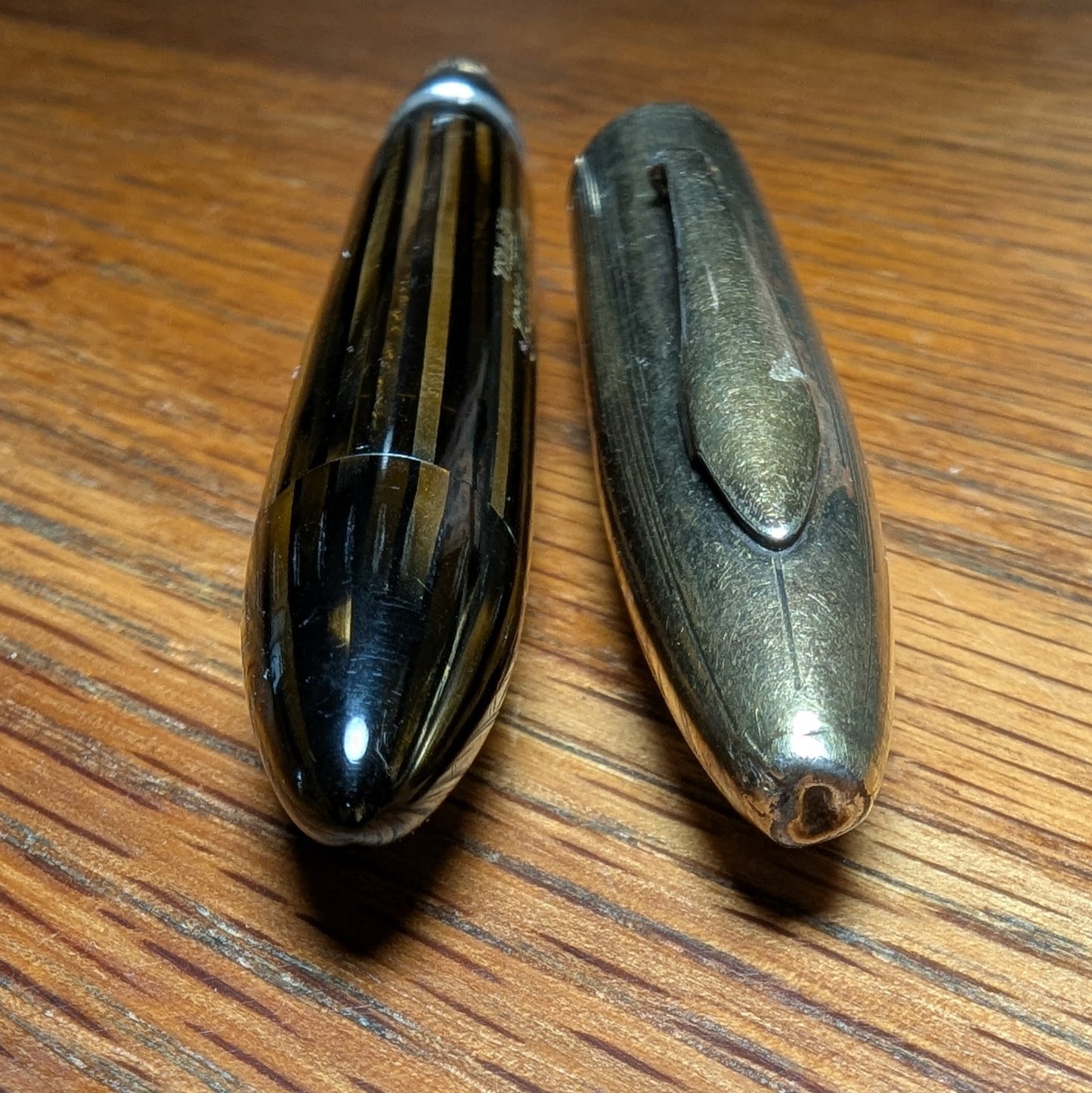 1942 Golden Brown Sheaffer Triumph Crest - fine point