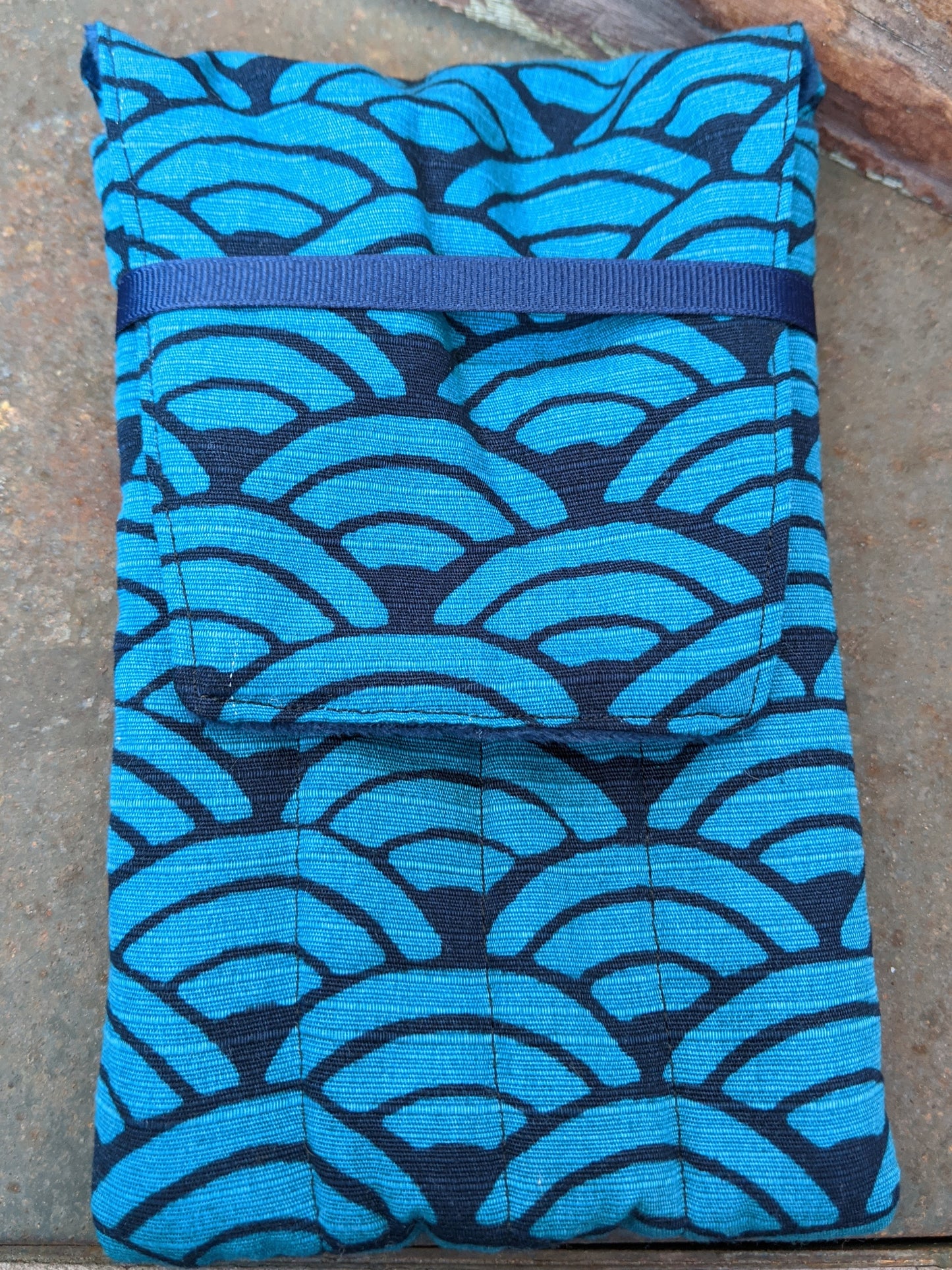 Trousse à stylos G8mouth fabriquée à la main - Cercles rouges/blancs/gris avec Minky rouge