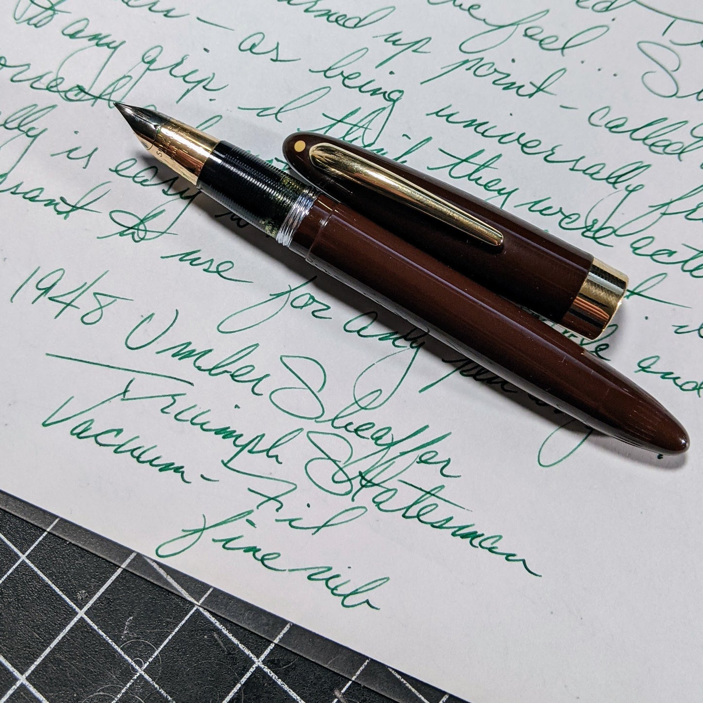 1948 Umber Sheaffer Triumph Statesman - Vacuum-Fil - plume fine