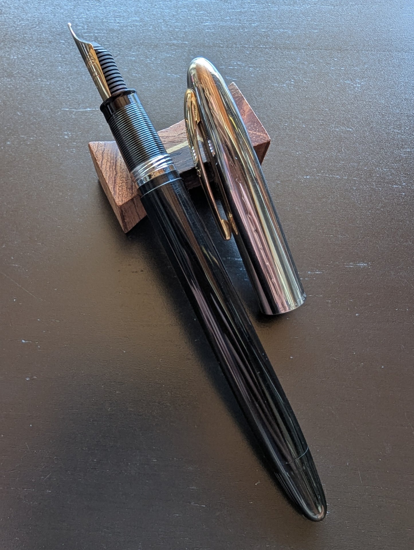 Black Sheaffer Snorkel Sovereign - medium point