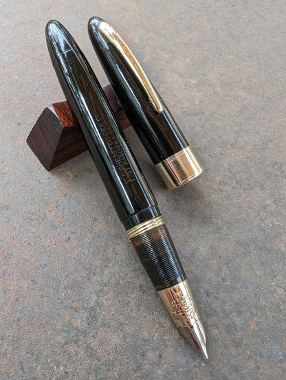 1948 Black Sheaffer Triumph Valiant fountain pen