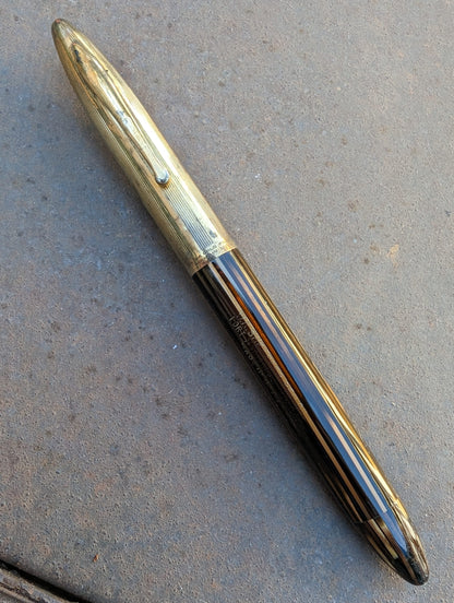 1942 Golden Brown Sheaffer Triumph Crest - extra-fine