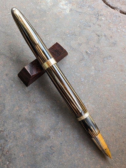 1943-5 Golden Brown Sheaffer Triumph Statesman - fine point