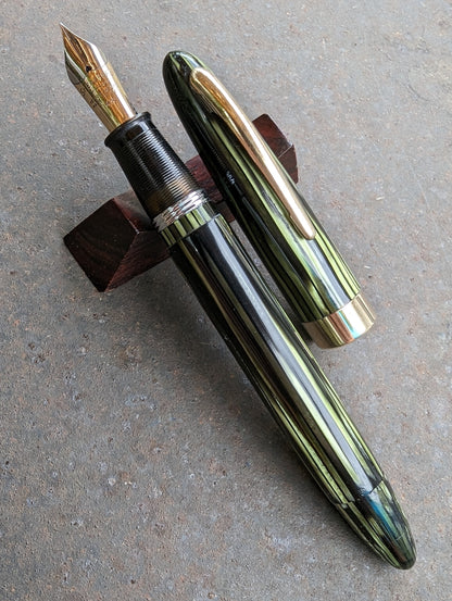 1947 Marine Green Sheaffer Sovereign - fine point