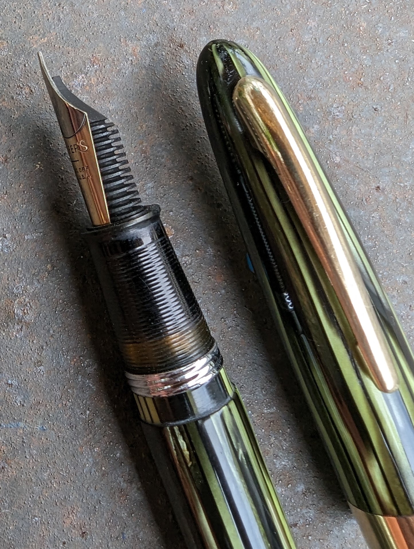 1947 Marine Green Sheaffer Sovereign - fine point