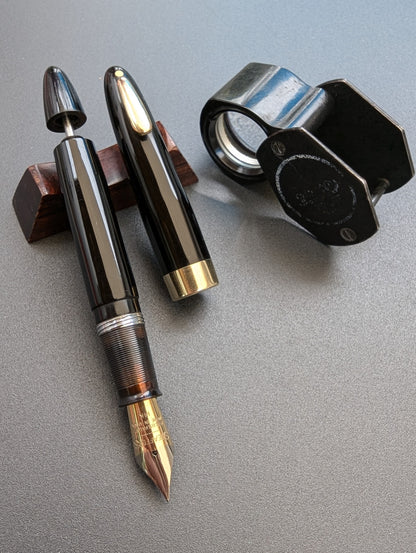 1948 Sheaffer Tuckaway Statesman noir - pointe fine Golden Spade