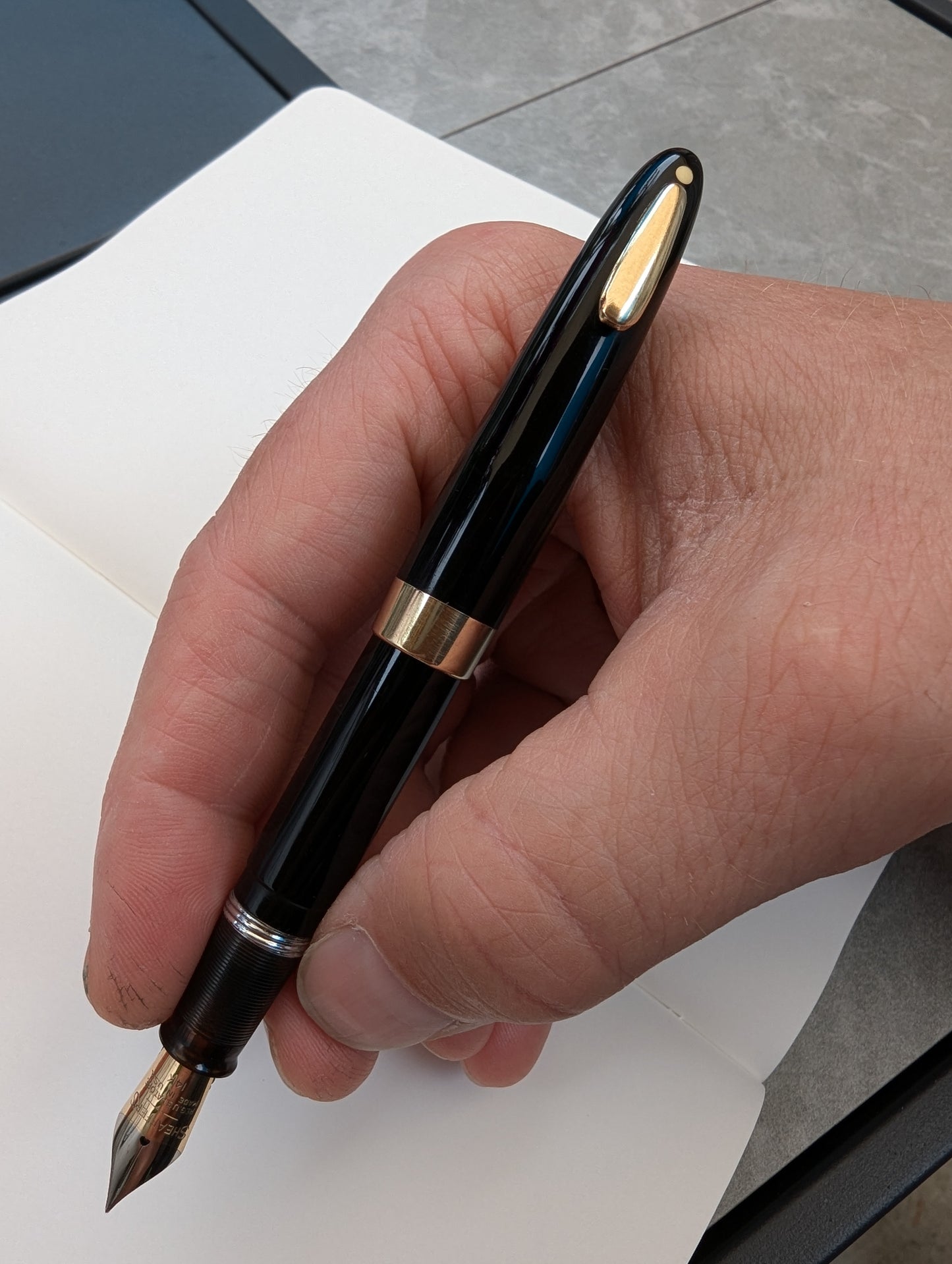 1948 Black Sheaffer Tuckaway Statesman - fine point Golden Spade