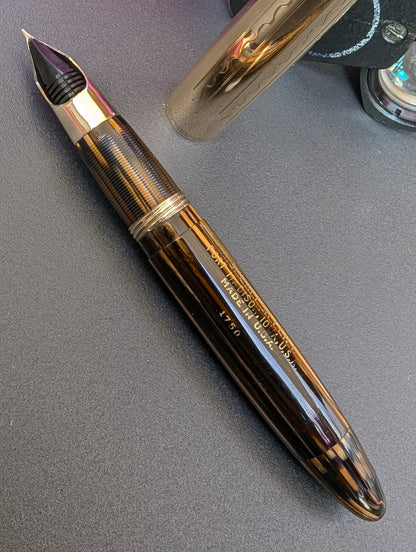 Golden Brown Sheaffer Triumph Tuckaway Crest