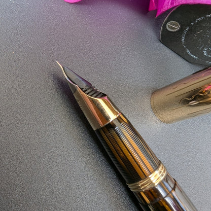 Golden Brown Sheaffer Triumph Tuckaway Crest