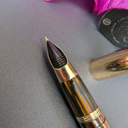 Golden Brown Sheaffer Triumph Tuckaway Crest