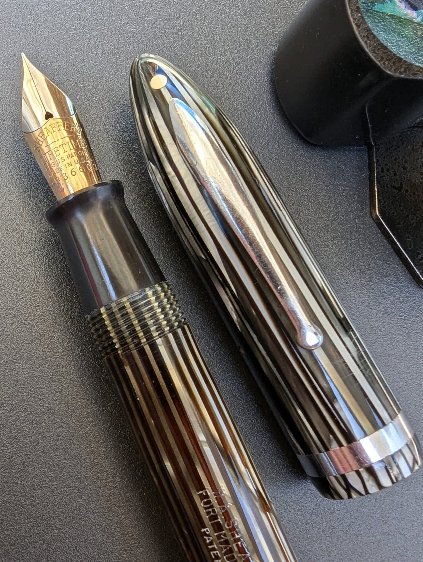 ~1940 Gray Sheaffer Balance Premier (OS) - Vacuum-fil - Fine point