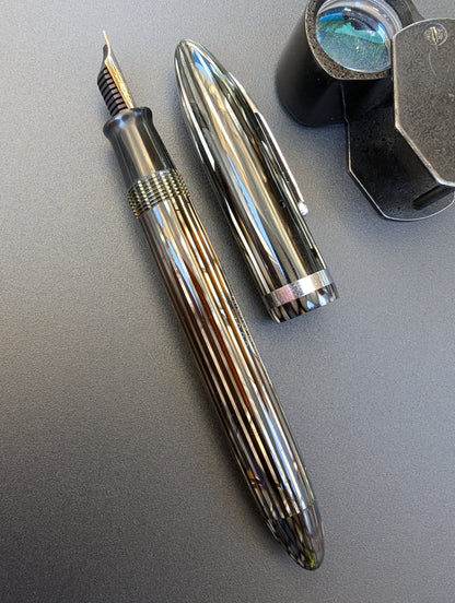 ~1940 Gray Sheaffer Balance Premier (OS) - Vacuum-fil - Fine point