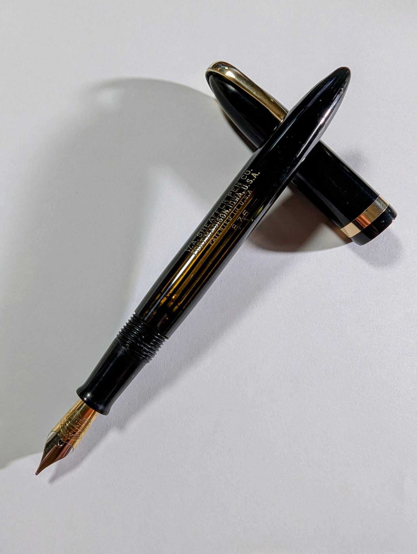 1941 Black Sheaffer Balance Vigilant - Vacuum-Fil - medium-fine point