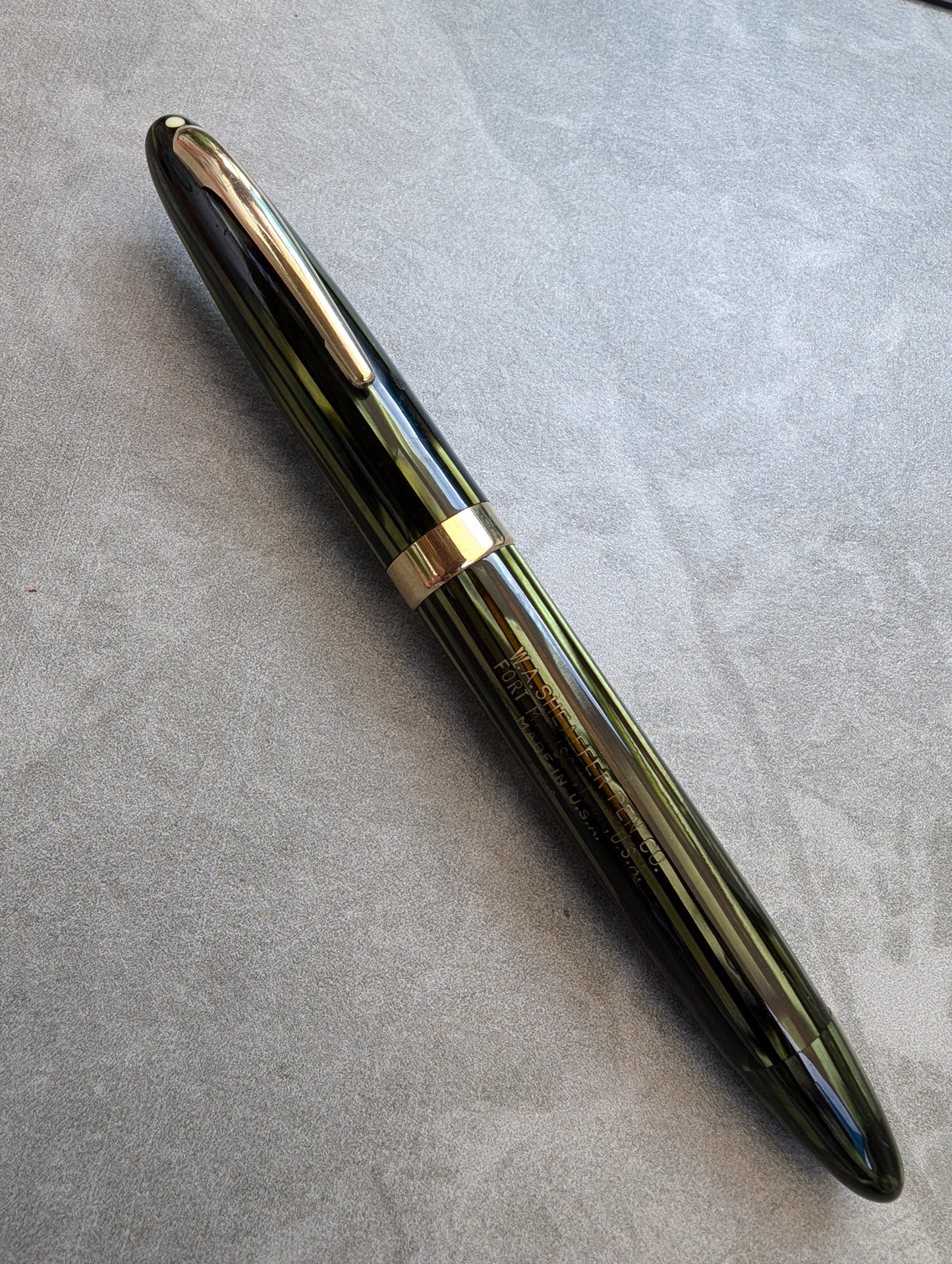 1943-5 Marine Green Sheaffer Triumph Statesman - Extra-fine nib (hidden)