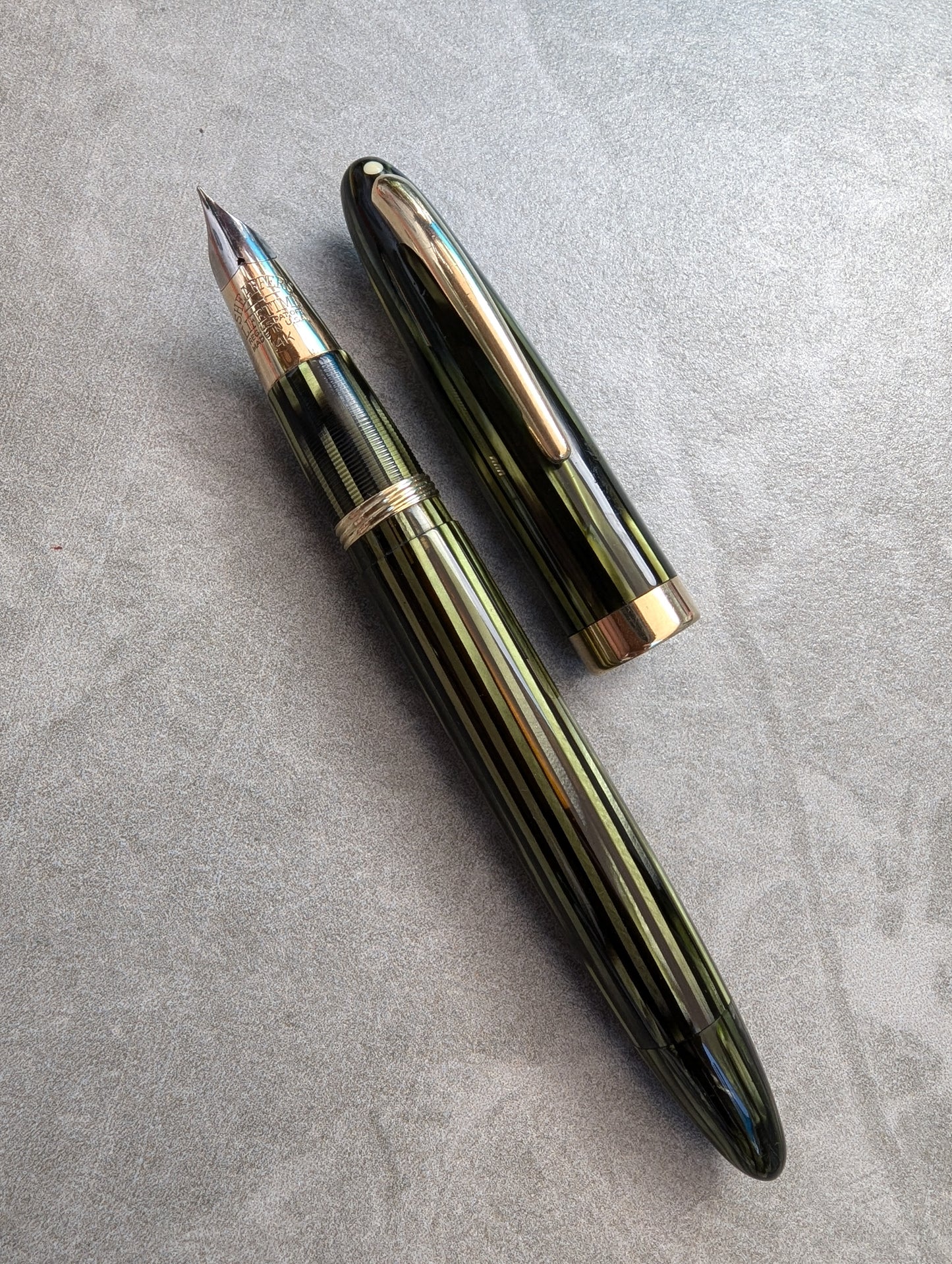 1943-5 Marine Green Sheaffer Triumph Statesman - Extra-fine nib (hidden)