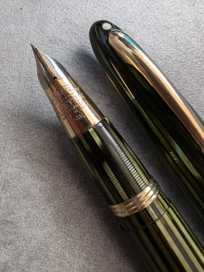 1943-5 Marine Green Sheaffer Triumph Statesman - Extra-fine nib (hidden)