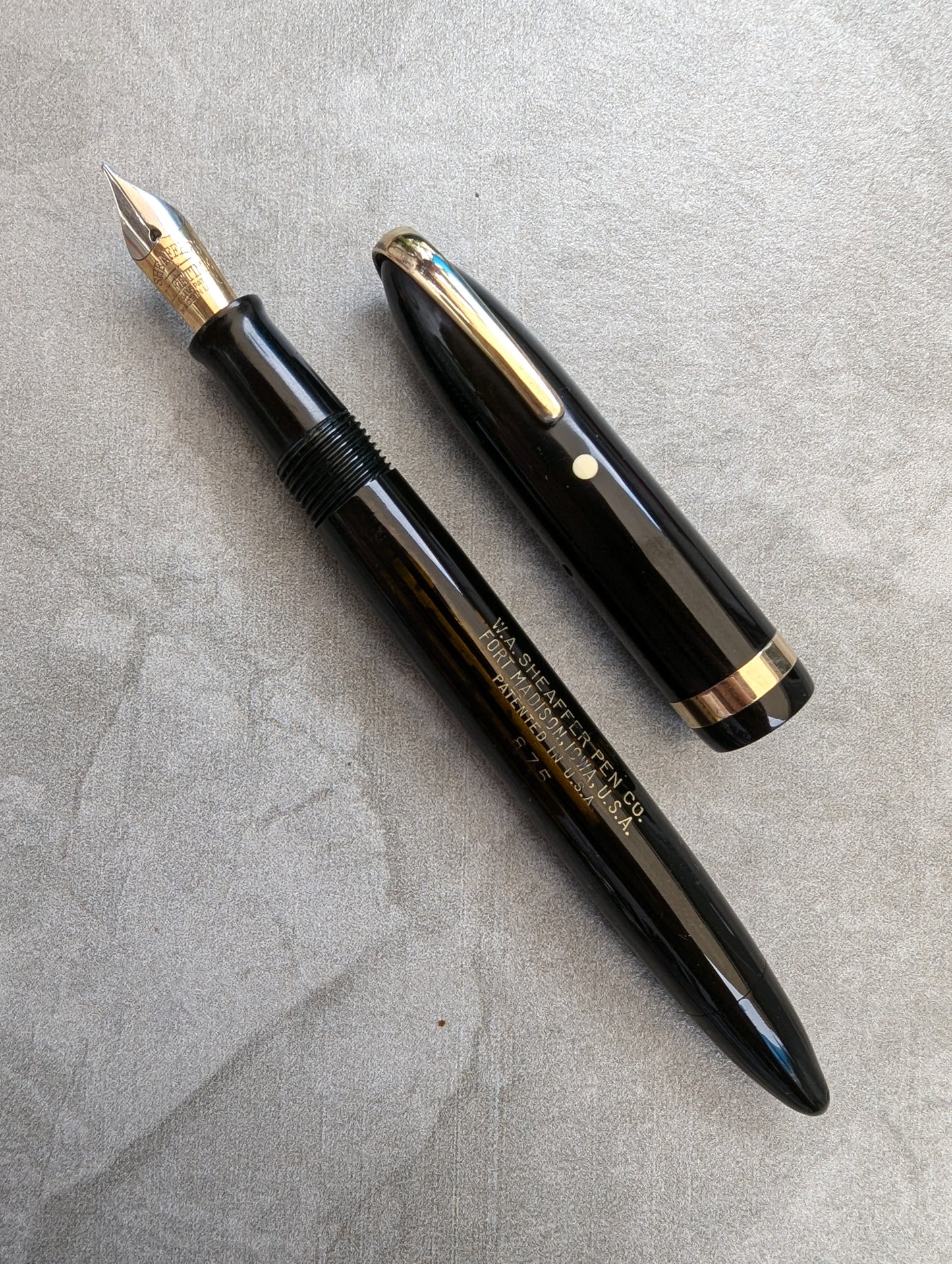 1941 Black Sheaffer Balance Vigilant - Vacuum-Fil - medium-fine point