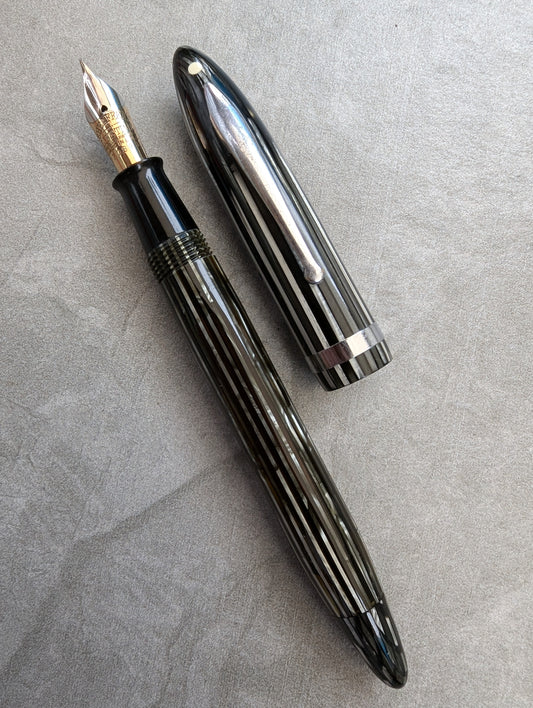 Gray Pearl Sheaffer Balance Statesman fountain pen - fine point