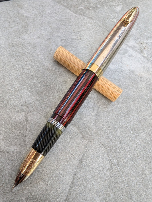 ~1947 Carmine Sheaffer Tuckaway Sovereign fountain pen - fine point