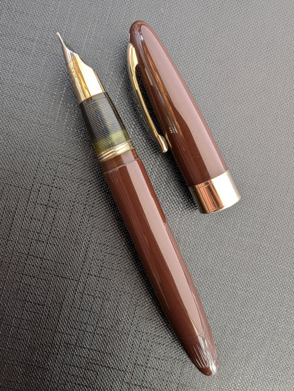 1948 Umber Sheaffer Triumph Valiant - fine-medium point