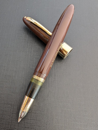 1948 Umber Sheaffer Triumph Valiant - fine-medium point