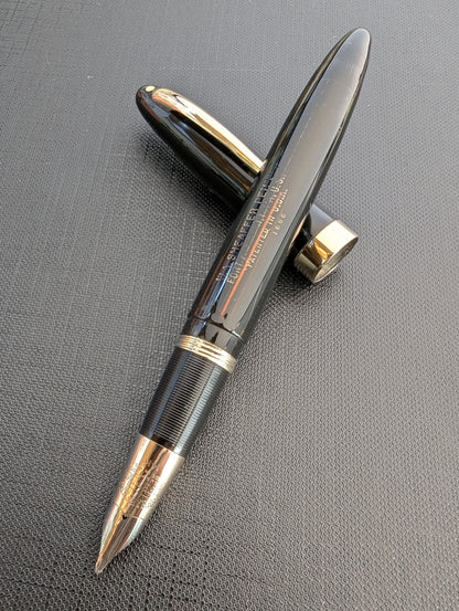 1943-5 Black Sheaffer Triumph Statesman - medium point