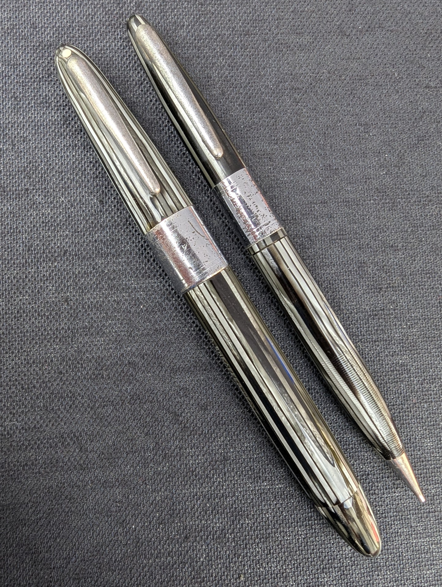 1946-7 Gray Pearl Sheaffer Triumph Valiant fountain pen & pencil - F-XF point