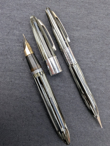 1946-7 Gray Pearl Sheaffer Triumph Valiant fountain pen & pencil - F-XF point