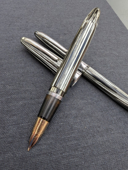 1946-7 Gray Pearl Sheaffer Triumph Valiant fountain pen & pencil - F-XF point