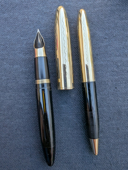 1943-5 Black Sheaffer Triumph Tuckaway Crest fountain pen & pencil