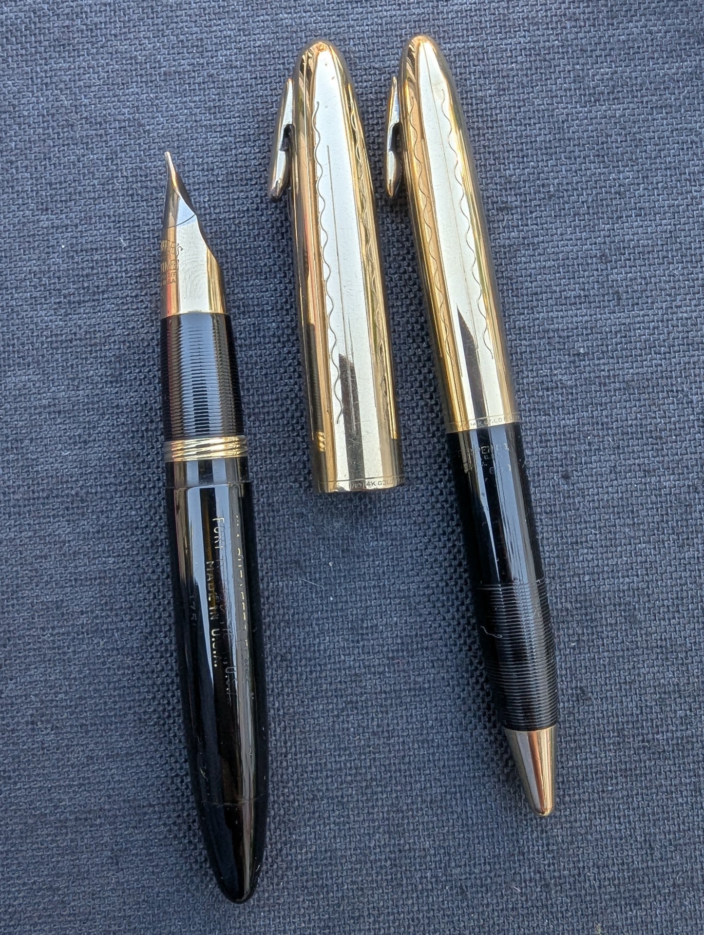 1943-5 Black Sheaffer Triumph Tuckaway Crest fountain pen & pencil