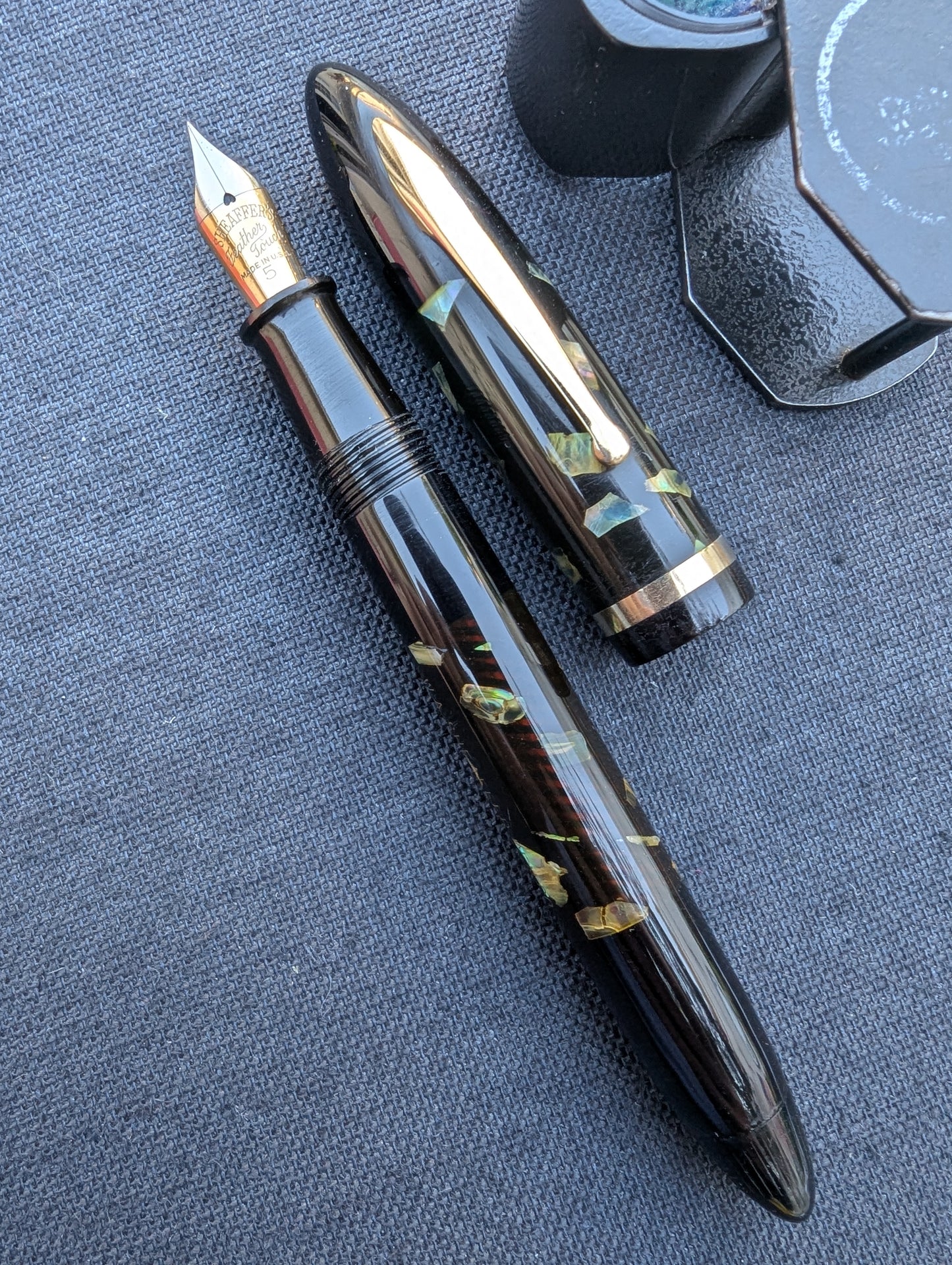 Ebonized Pearl Sheaffer Balance "Admiral" fountain pen