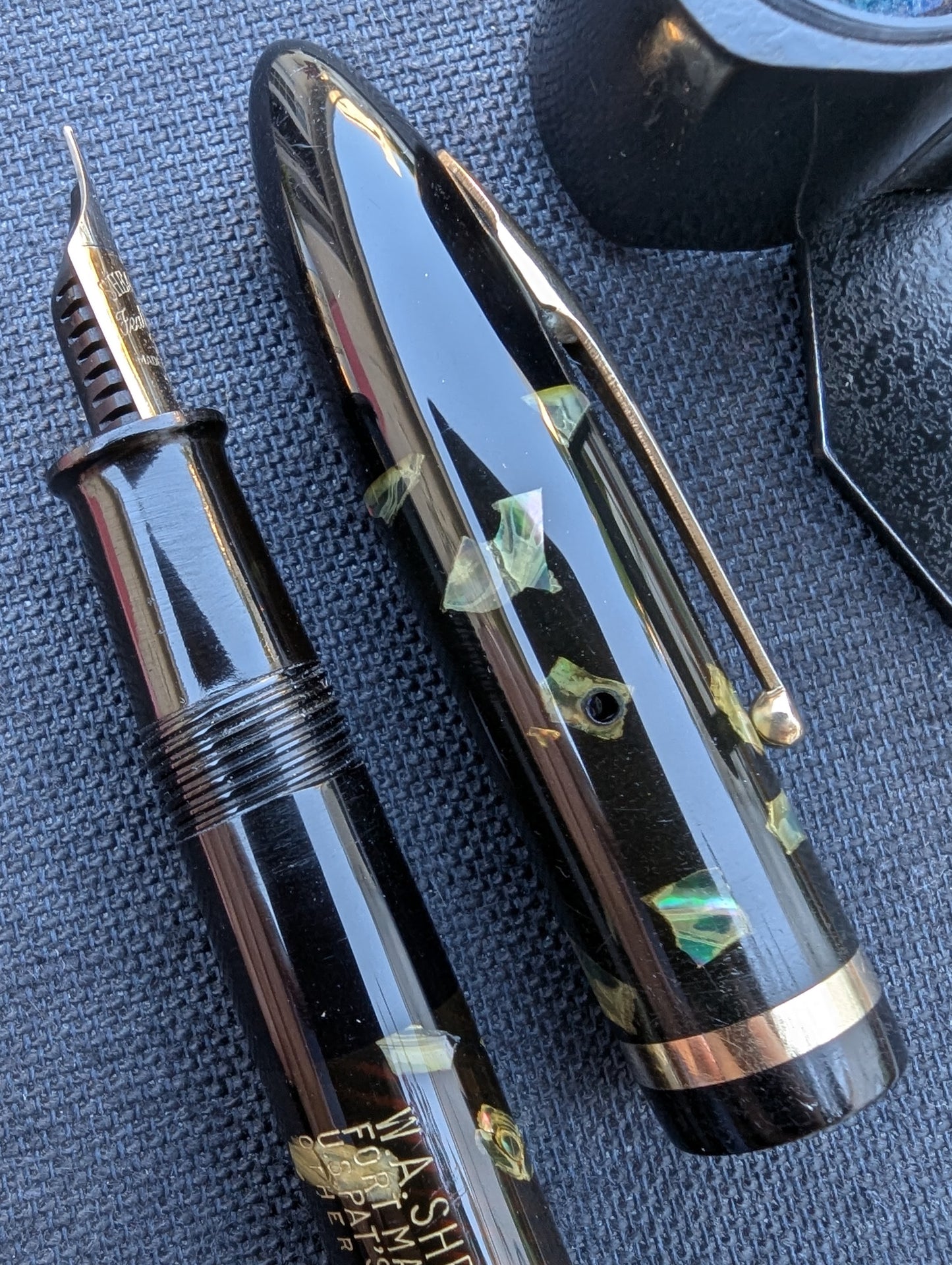 Ebonized Pearl Sheaffer Balance "Admiral" fountain pen