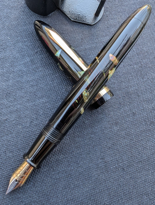 Ebonized Pearl Sheaffer Balance "Admiral" fountain pen