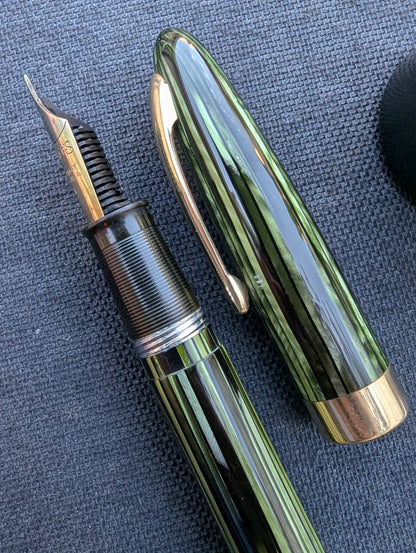 1947 Marine Green Sheaffer Sovereign Statesman fountain pen - Vacuum-Fil - Fine Golden Spade nib