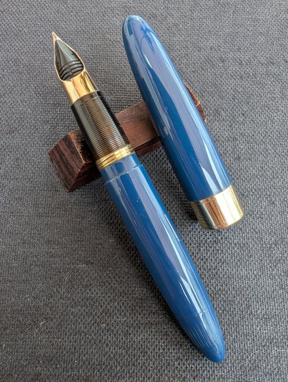 1948 Persian blue Sheaffer Triumph Tuckaway Valiant - fine-medium point