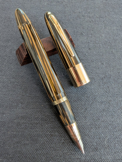1943-5 Golden Brown Sheaffer Triumph Valiant II - fine nib (Copy)