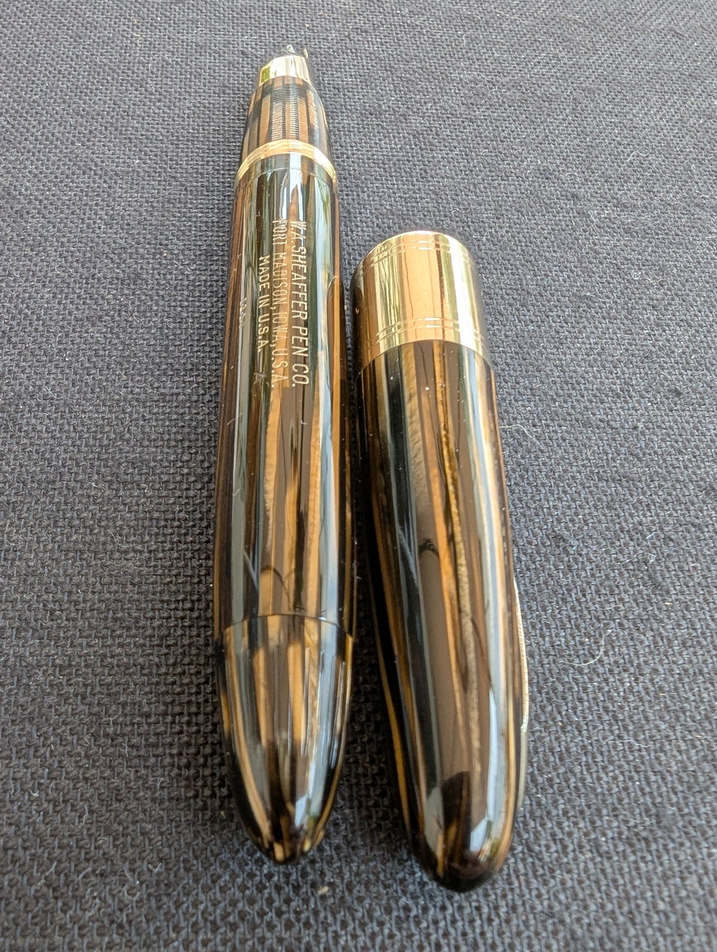 1943-5 Golden Brown Sheaffer Triumph Valiant II - fine nib (Copy)