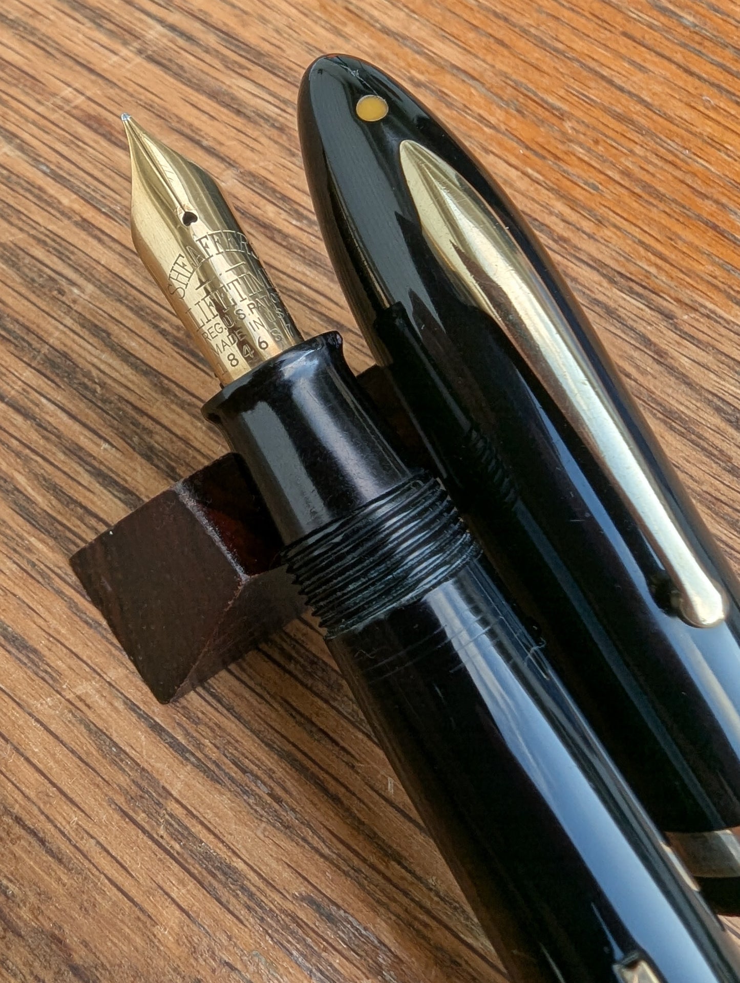 1936 Black Sheaffer Balance "Premier"  pen - lever filler - Fine point