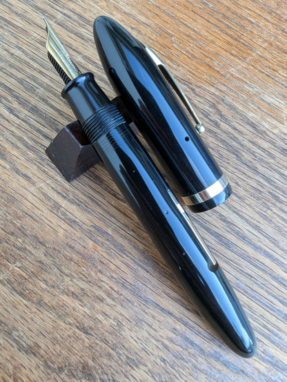 1936 Black Sheaffer Balance "Premier"  pen - lever filler - Fine point