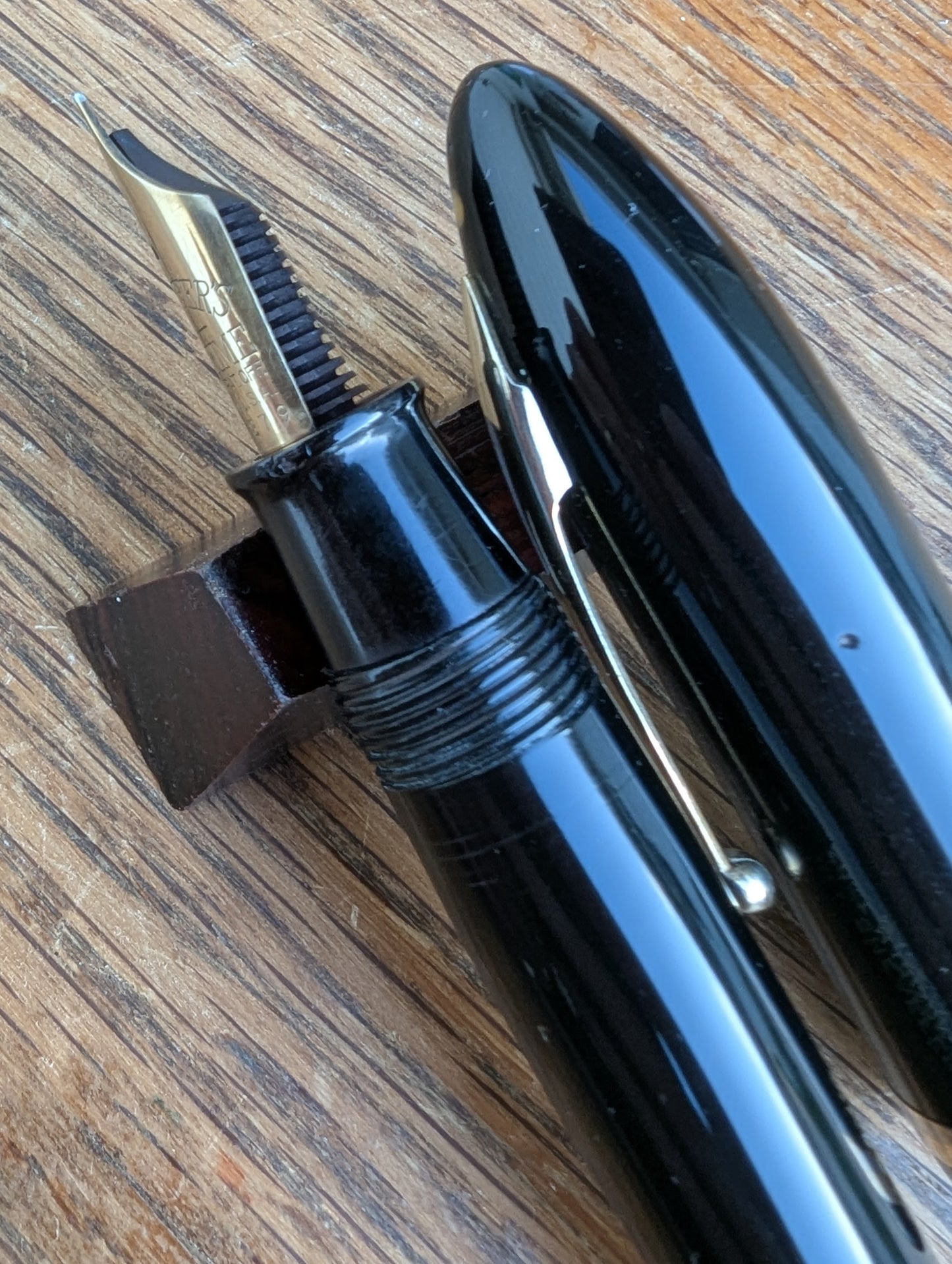1936 Black Sheaffer Balance "Premier"  pen - lever filler - Fine point
