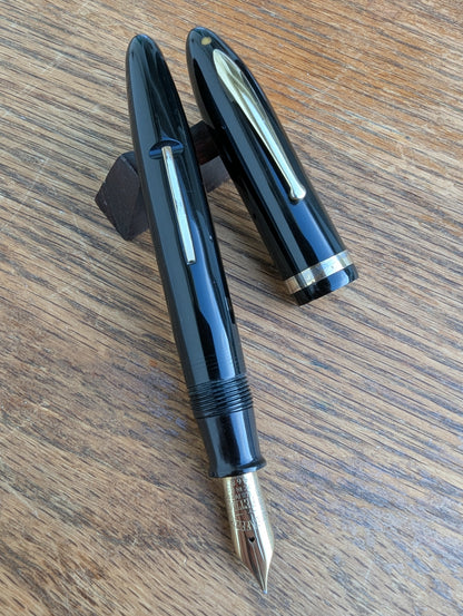 1936 Black Sheaffer Balance "Premier"  pen - lever filler - Fine point