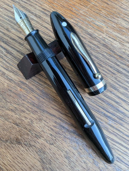 1930-1 Black Sheaffer Balance "Premier"  pen - lever filler - Fine point