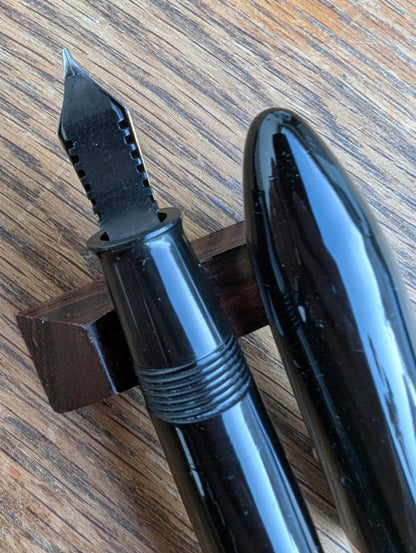 1930-1 Black Sheaffer Balance "Premier"  pen - lever filler - Fine point