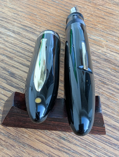 1936 Black Sheaffer Balance "Premier"  pen - lever filler - Fine point