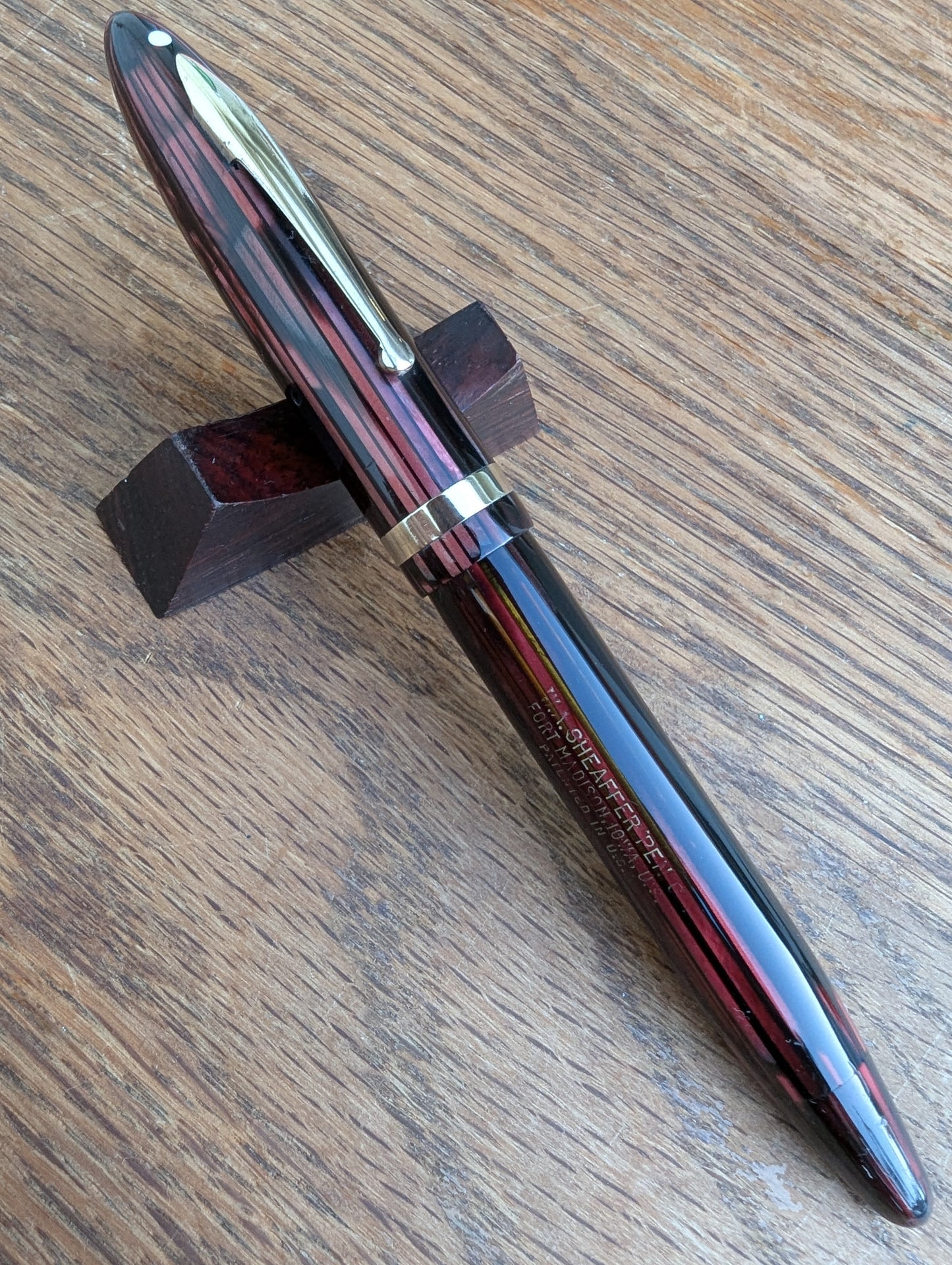 1941 Carmine Sheaffer Balance Statesman - fine point