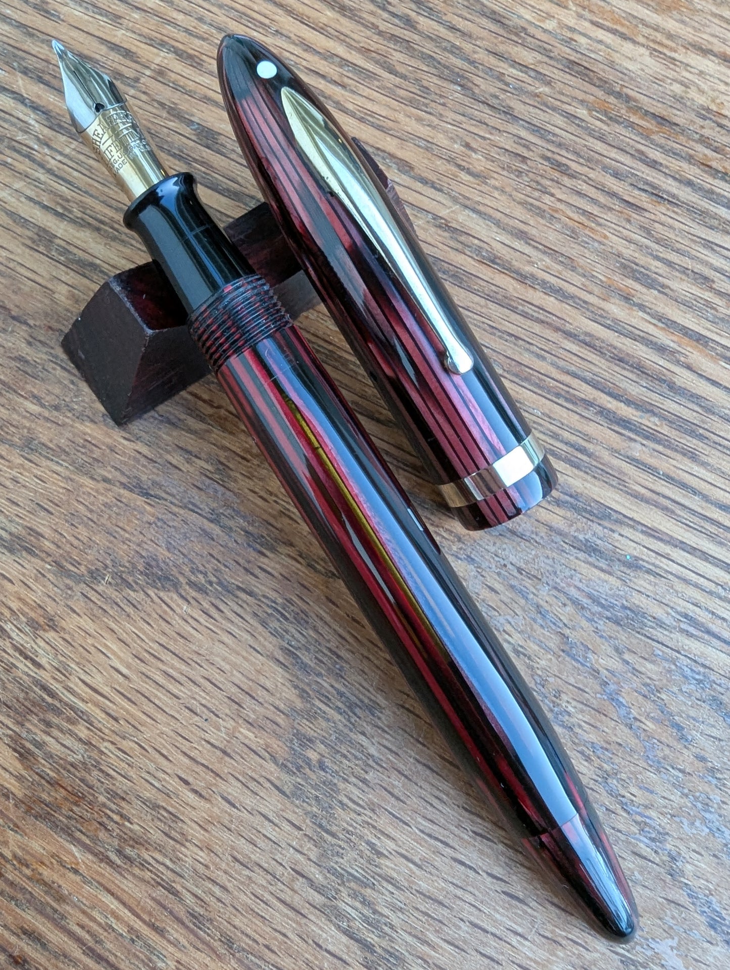 1941 Carmine Sheaffer Balance Statesman - fine point